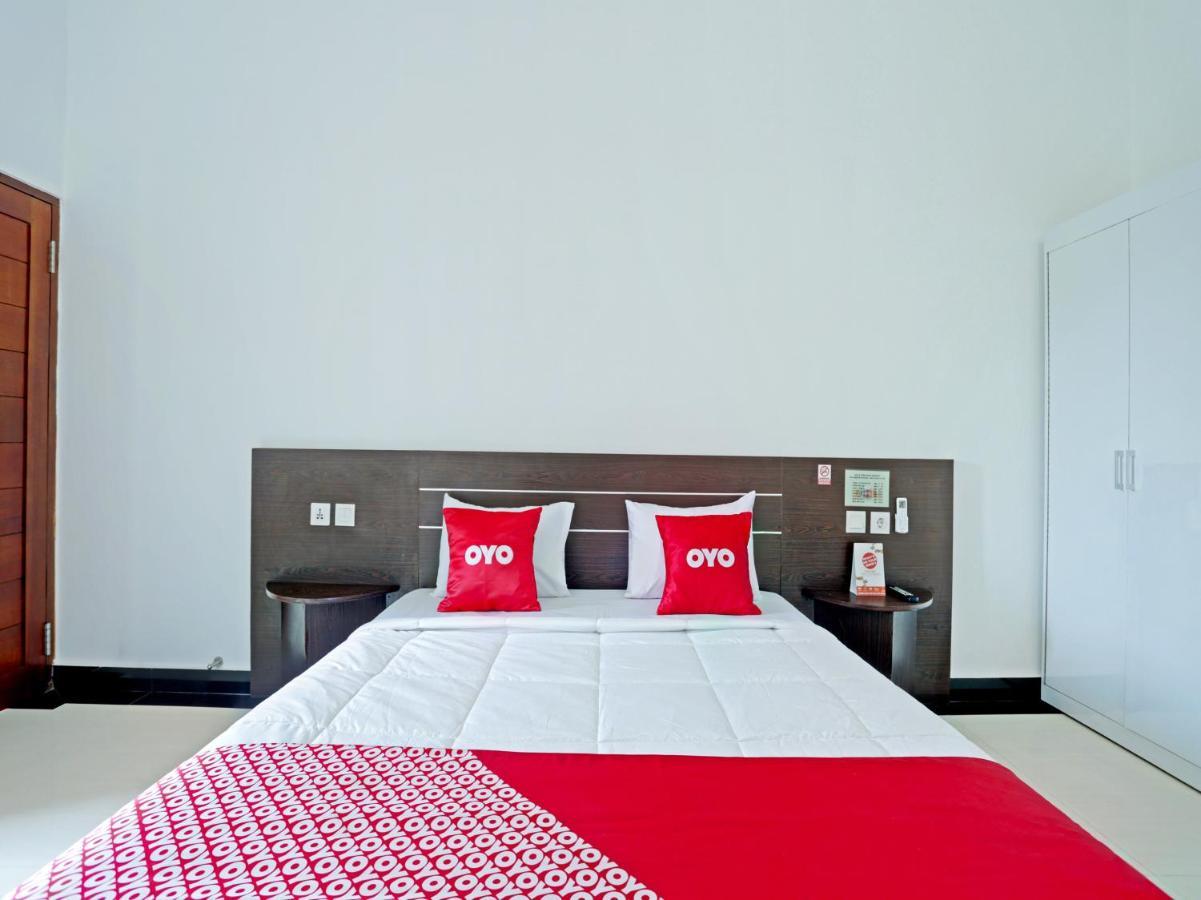 Oyo 90859 Cahaya Guest House Pesanggaran Eksteriør bilde